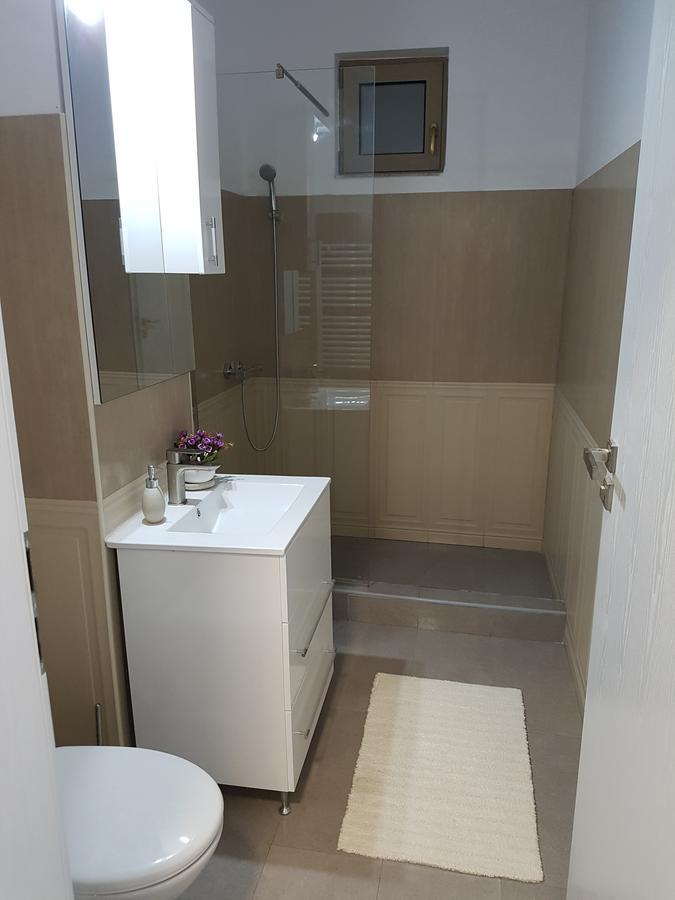 Frontal View By Twin Residence Mamaia Eksteriør billede